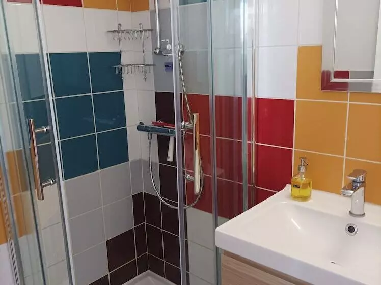 ペンション 1001 Ocres