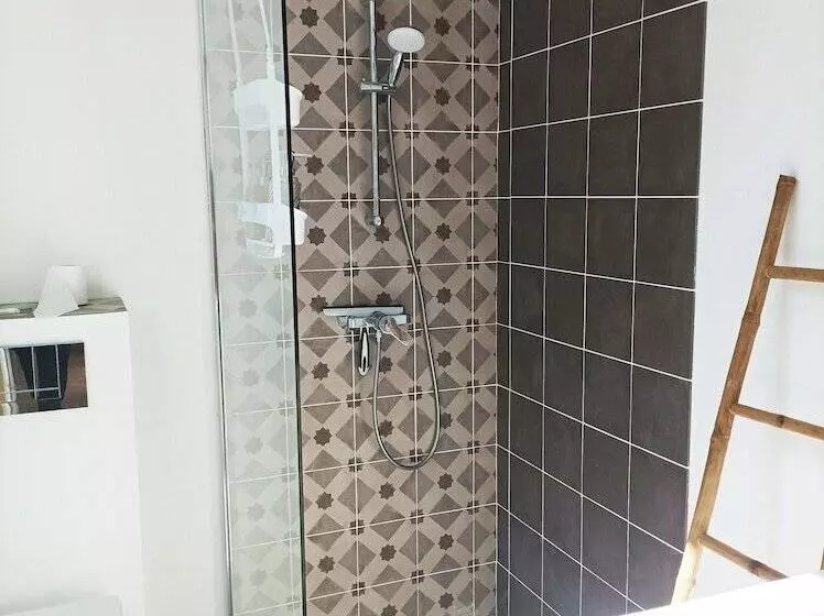 ペンション 1001 Ocres