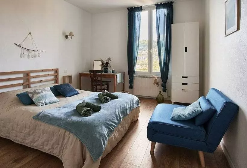 ペンション 1001 Ocres