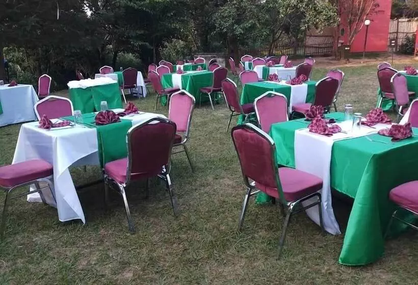 White Castle Hotel Arua