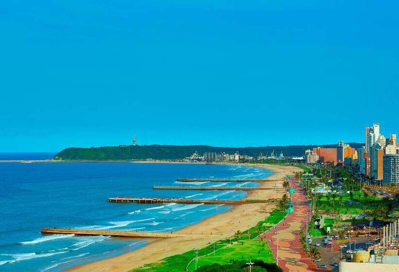 בית מלון כפרי Hilton Durban