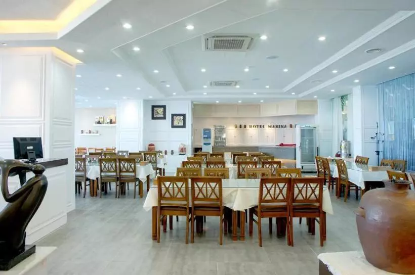 בית מלון כפרי Jeju Marina