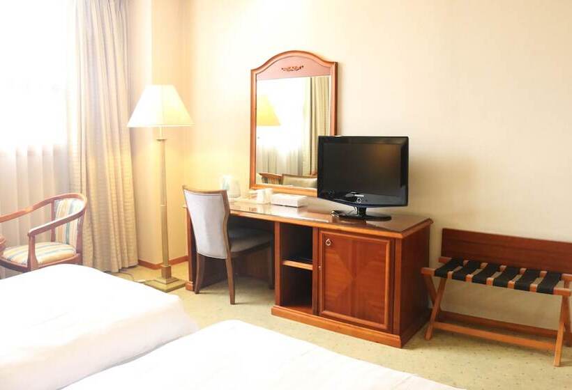 فندق Onyang Hot Spring