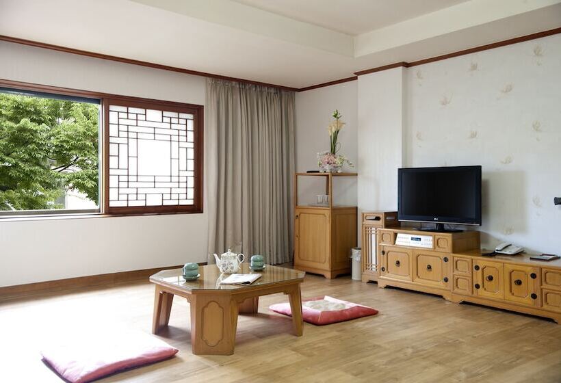 فندق Onyang Hot Spring