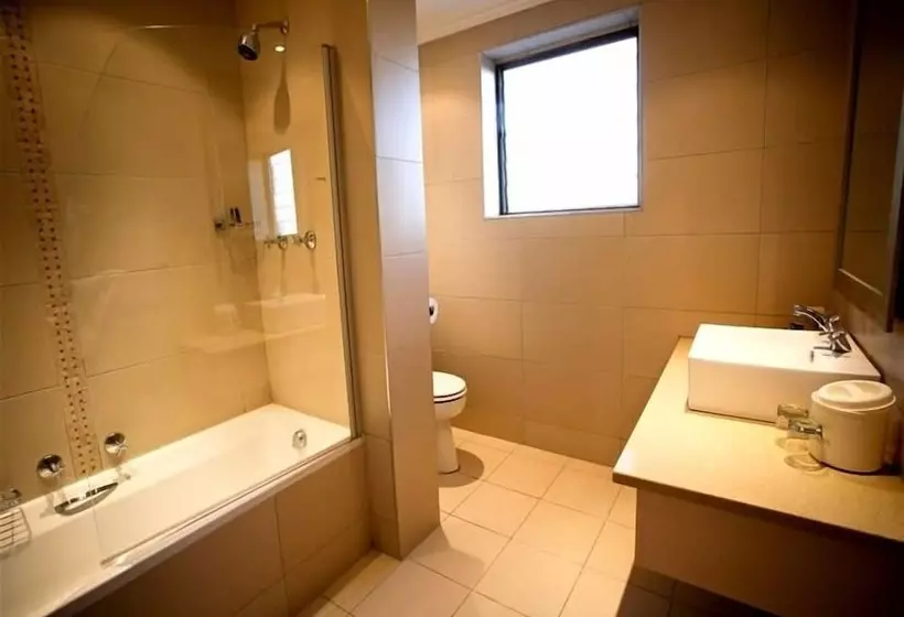 בית מלון כפרי President