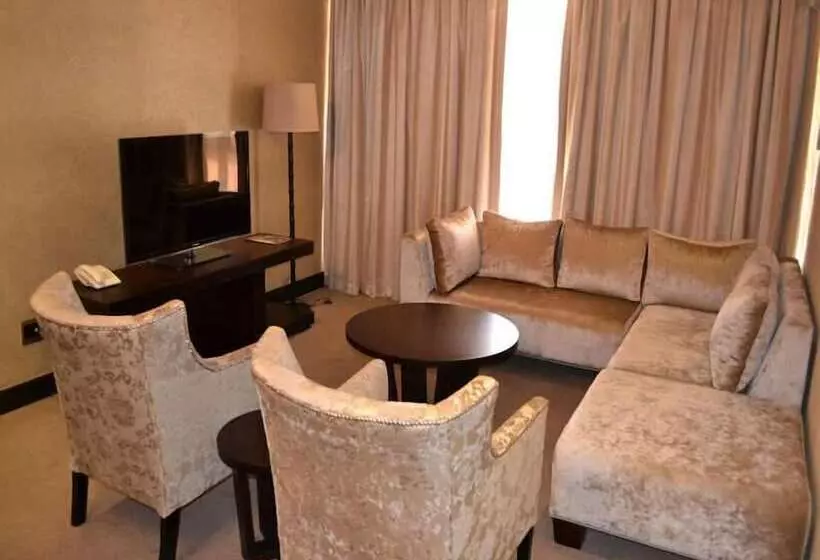 בית מלון כפרי President