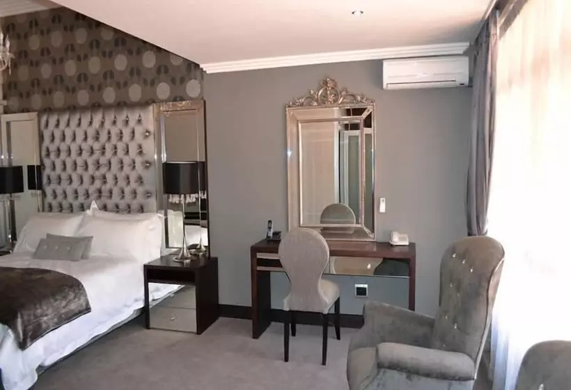 בית מלון כפרי President