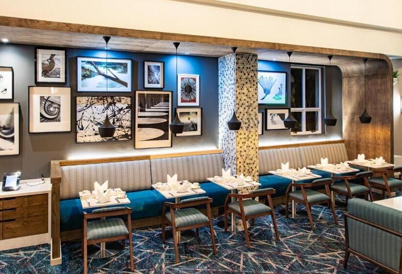 Отель Town Lodge Johannesburg Airport