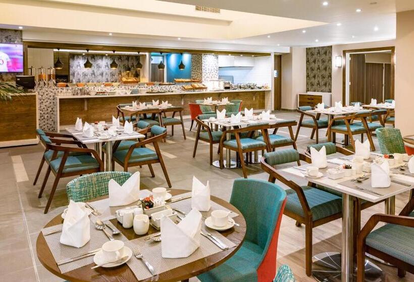 Отель Town Lodge Johannesburg Airport