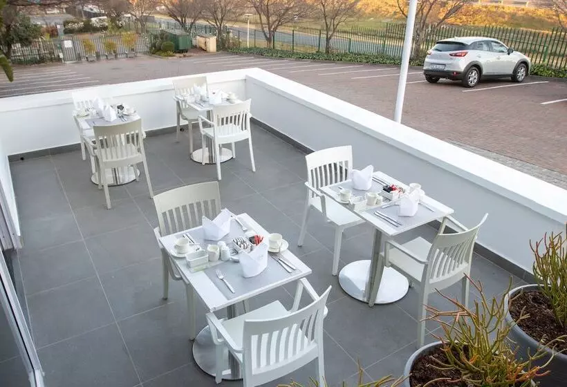 ホテル Town Lodge Johannesburg Airport