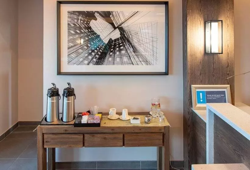 ホテル Town Lodge Johannesburg Airport