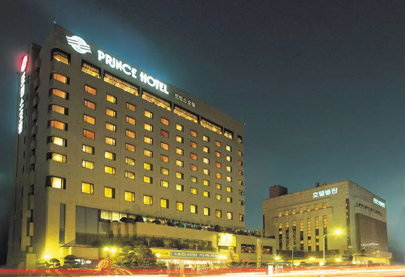 Prince Hotel