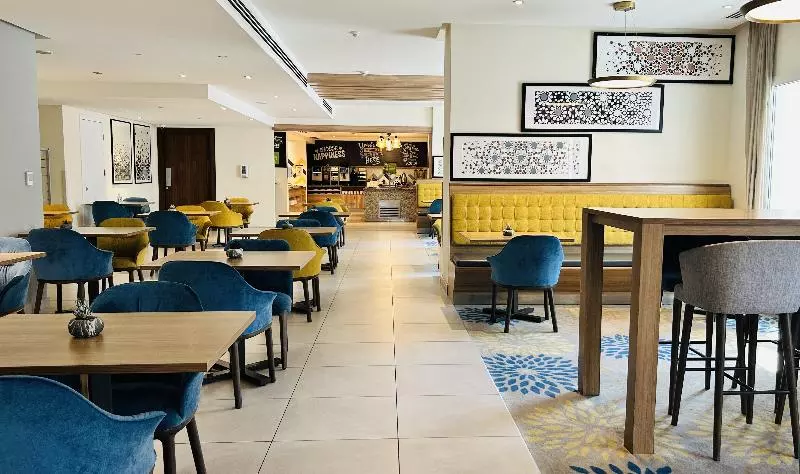 هتل Hampton By Hilton Dubai Al Barsha