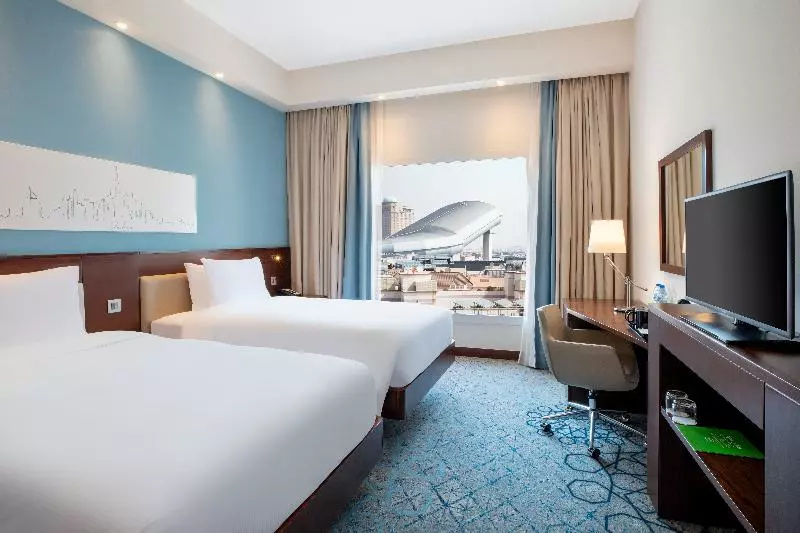 هتل Hampton By Hilton Dubai Al Barsha