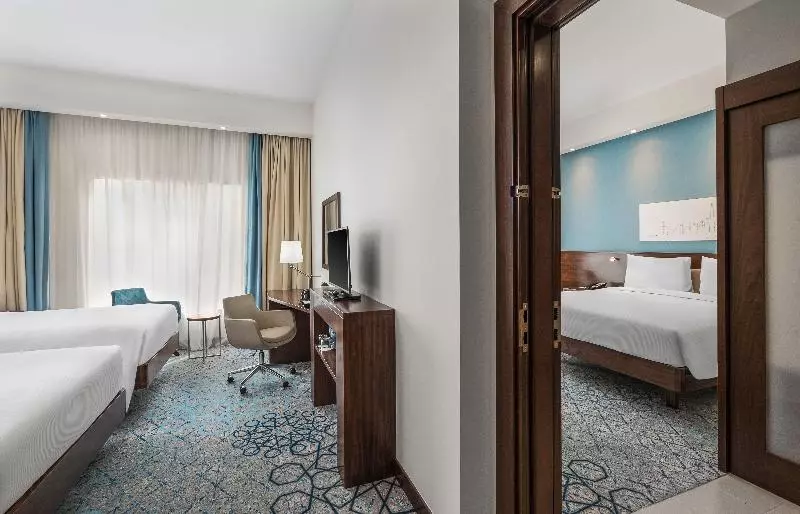 هتل Hampton By Hilton Dubai Al Barsha