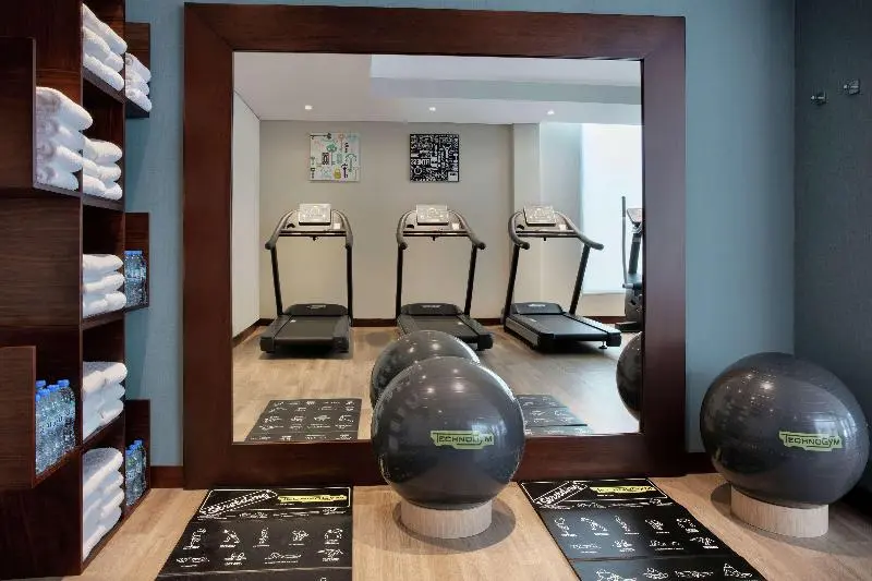 هتل Hampton By Hilton Dubai Al Barsha
