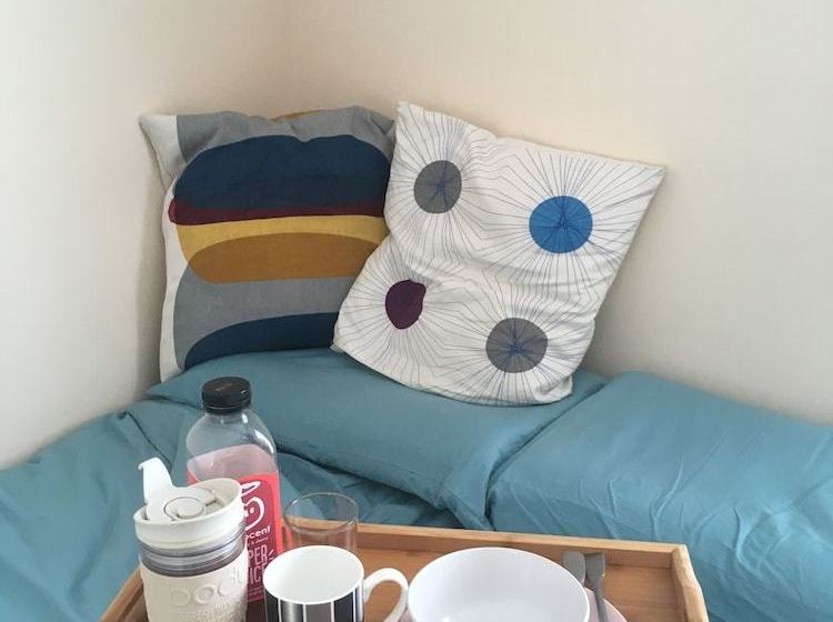 Отель Little Western Spa Brighton Beach Apartments