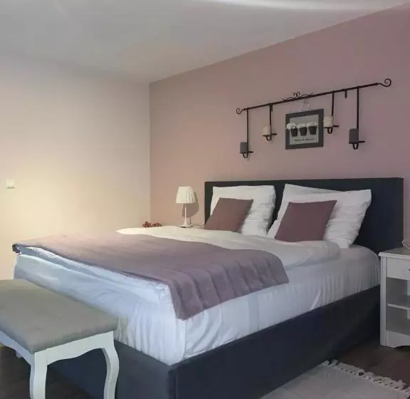 Pool Apartments Plitvice Lakes