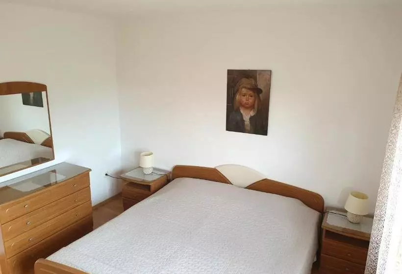 Apartments Elvira