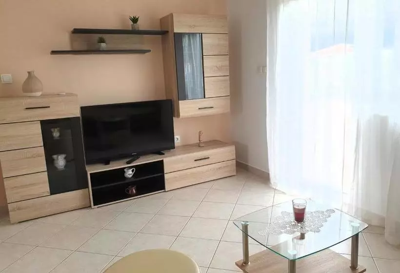 Apartments Elvira