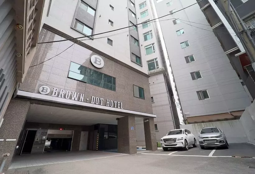 Browndot Hotel   Gold