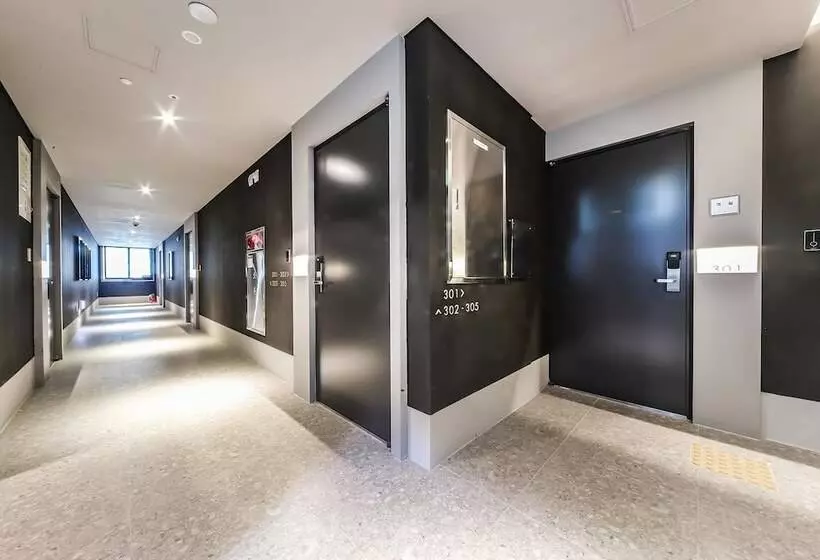 Browndot Hotel   Gold