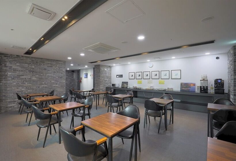 Browndot Hotel   Gold