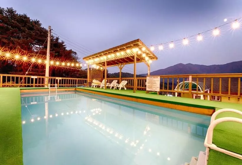 Gapyeong Staysumok Pool Villa Pension