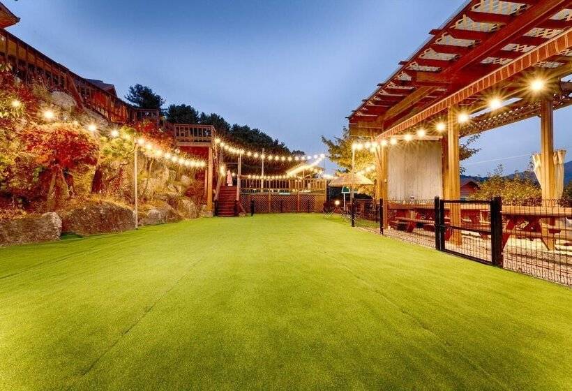 Gapyeong Staysumok Pool Villa Pension