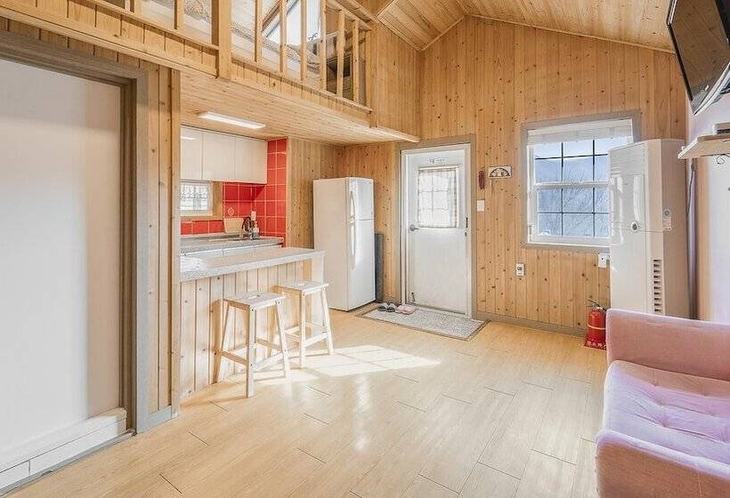 Gapyeong Staysumok Pool Villa Pension