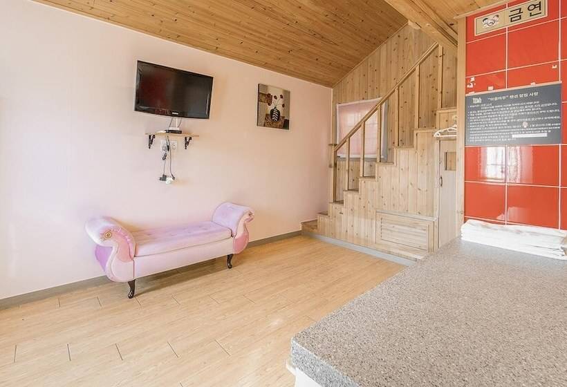 Gapyeong Staysumok Pool Villa Pension