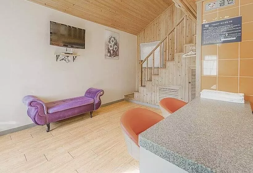 Gapyeong Staysumok Pool Villa Pension