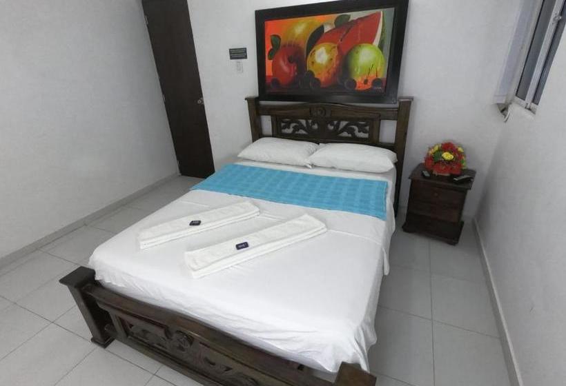 مسافرخانه Taganga S Sunset