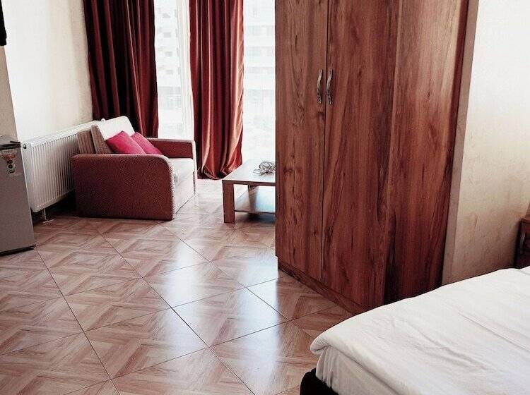 هتل Best Western Plus Batumi