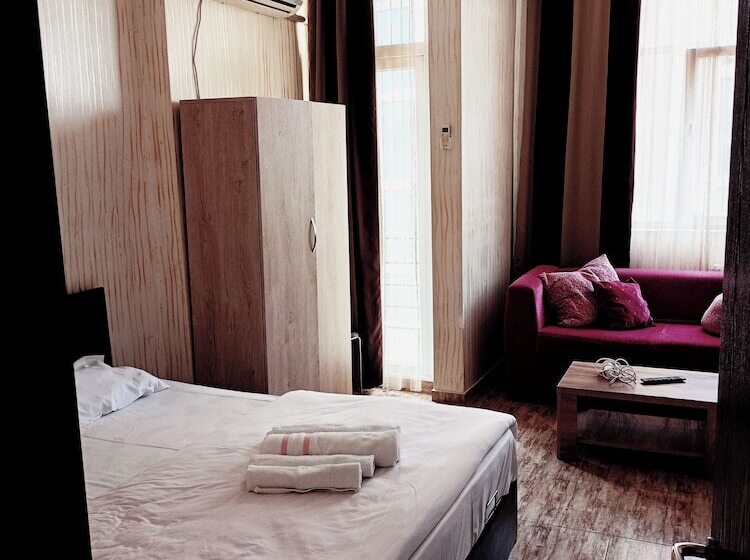 هتل Best Western Plus Batumi