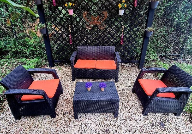 בית מלון כפרי Calathea Lodge Monteverde