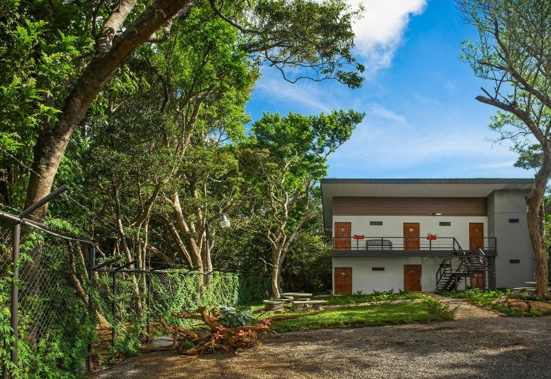 בית מלון כפרי Calathea Lodge Monteverde