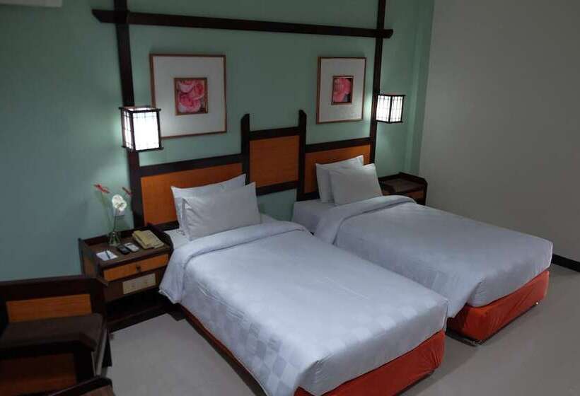 Отель Sofia Juanda Surabaya