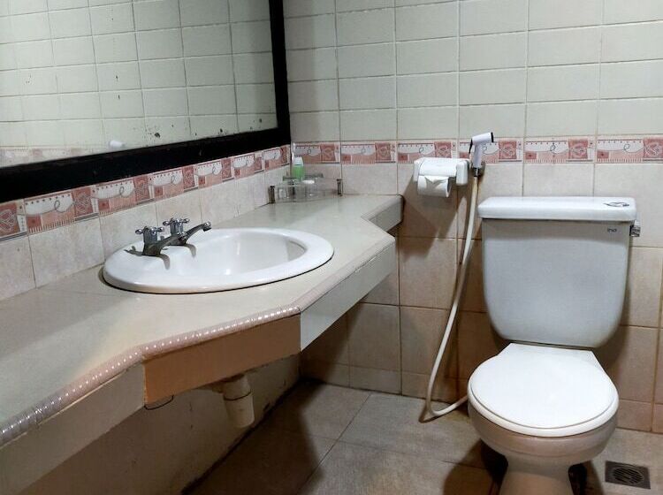 Отель Sofia Juanda Surabaya