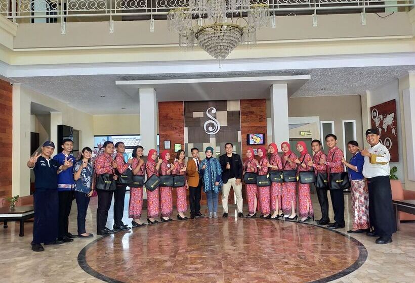 Отель Sofia Juanda Surabaya