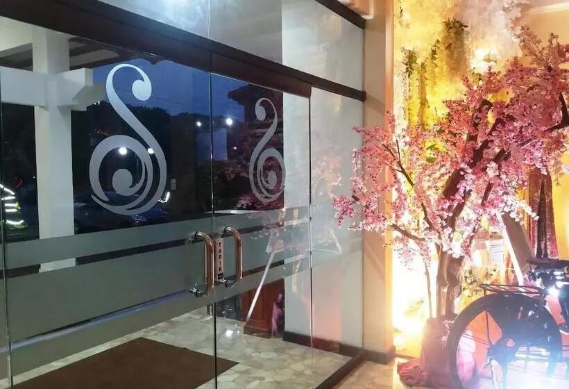 ホテル Sofia Juanda Surabaya