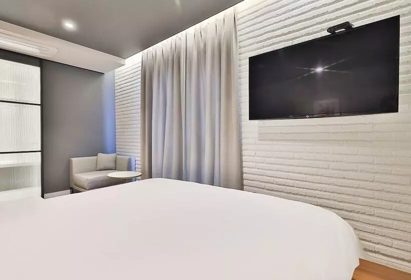 ホテル Browndot Samsan