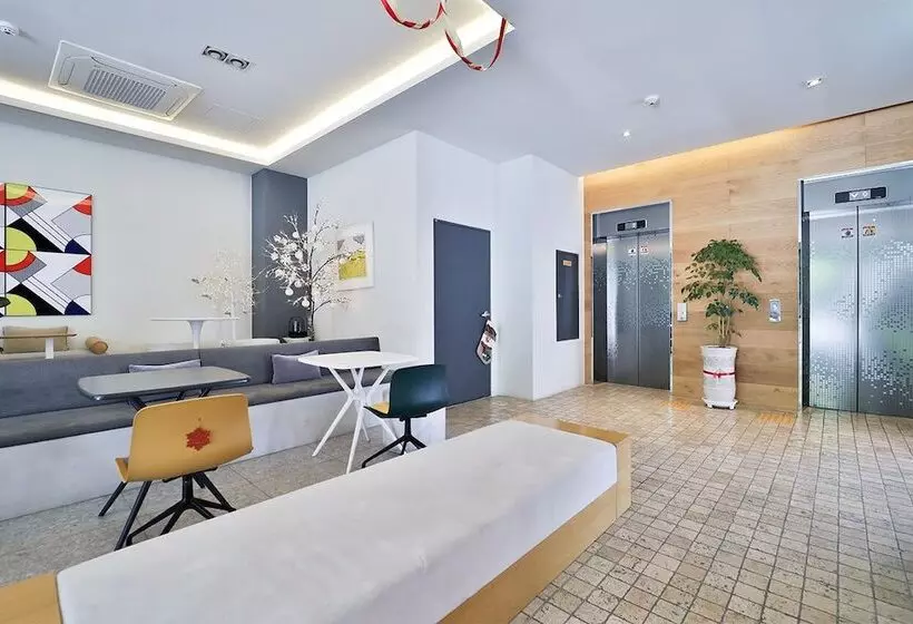 ホテル Browndot Samsan