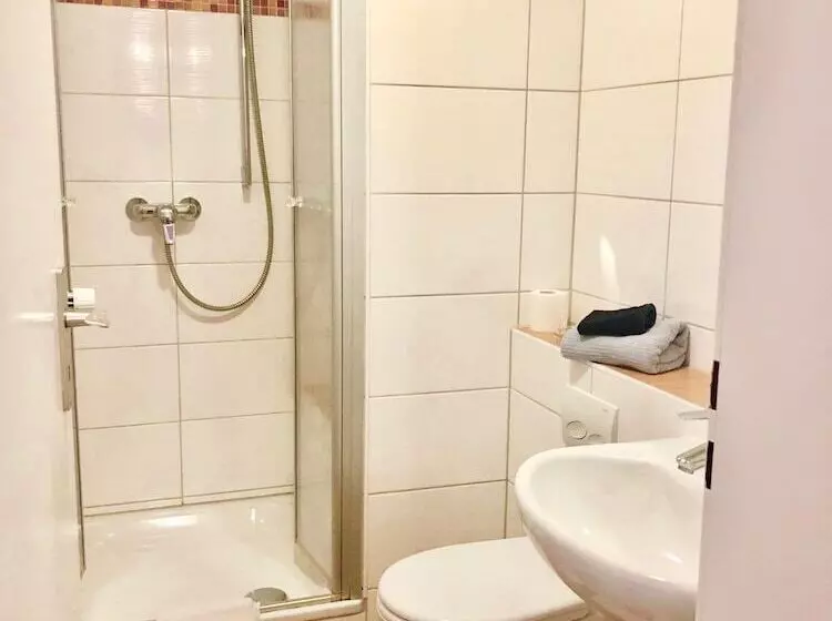 Majatalo Gasthof Zum Brandenburger