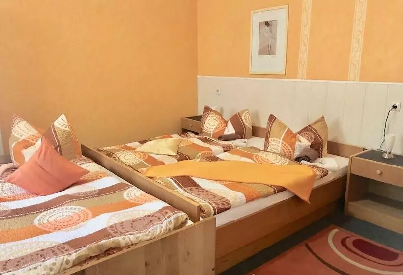 Majatalo Gasthof Zum Brandenburger