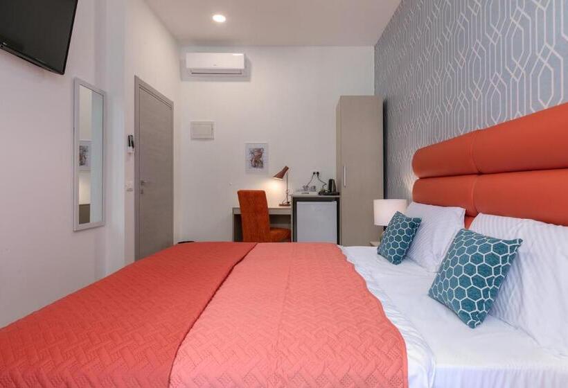 بنسيون La Preziosa Rooms