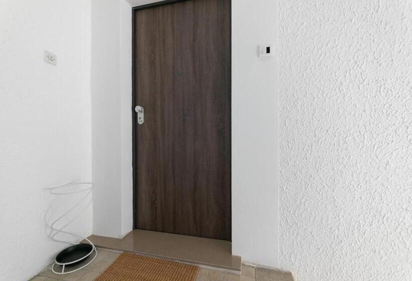 بنسيون La Preziosa Rooms