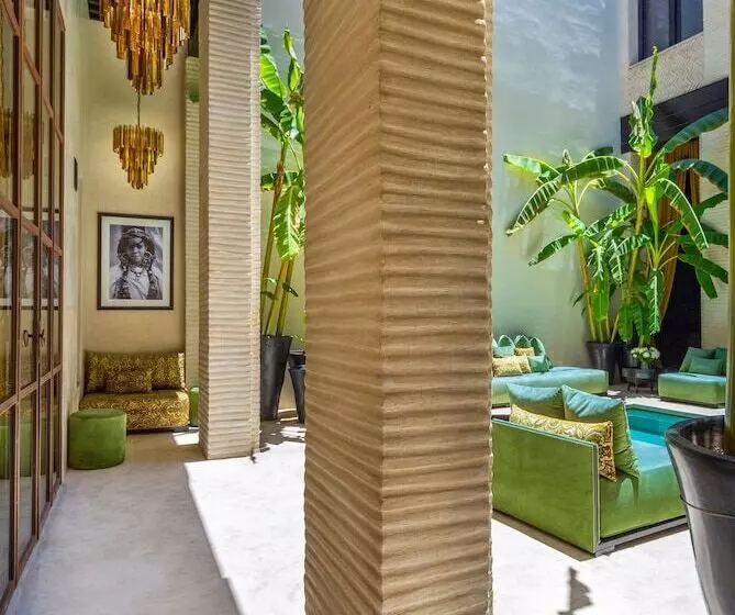 Riad Tajania