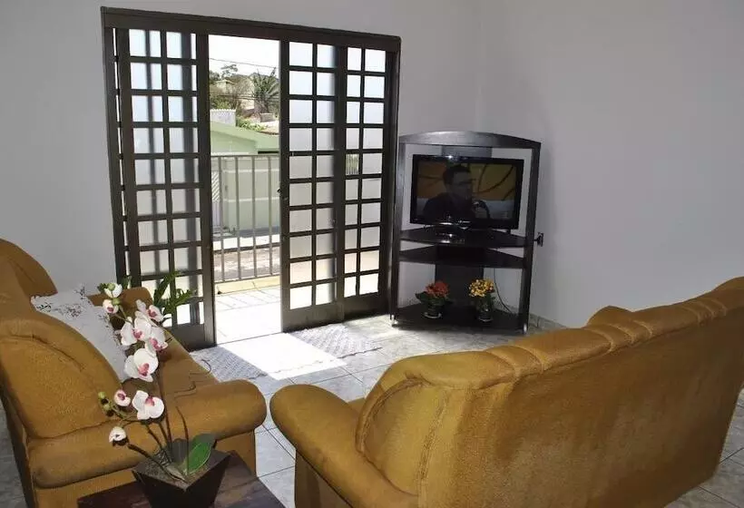 Retkeilymaja Spot Hotel E Pousada