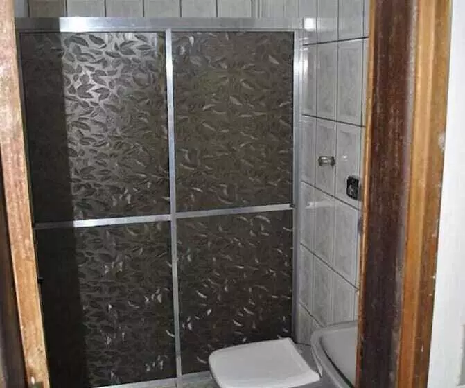 Retkeilymaja Spot Hotel E Pousada